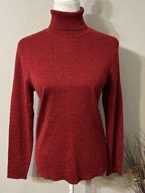 Leo & Nicole TurtleNeck Women Sweater Ribbed Fitted Red Lightweight Stretch Sz M
